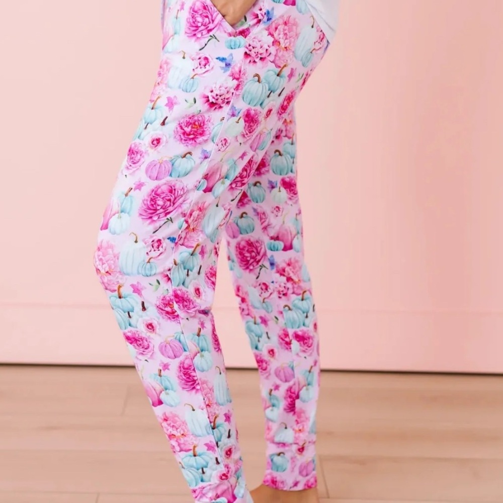 BUMS & ROSES Pretty Little Pumpkin joggers